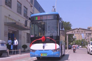 全国首条NQI公交线路今天在泰州开通