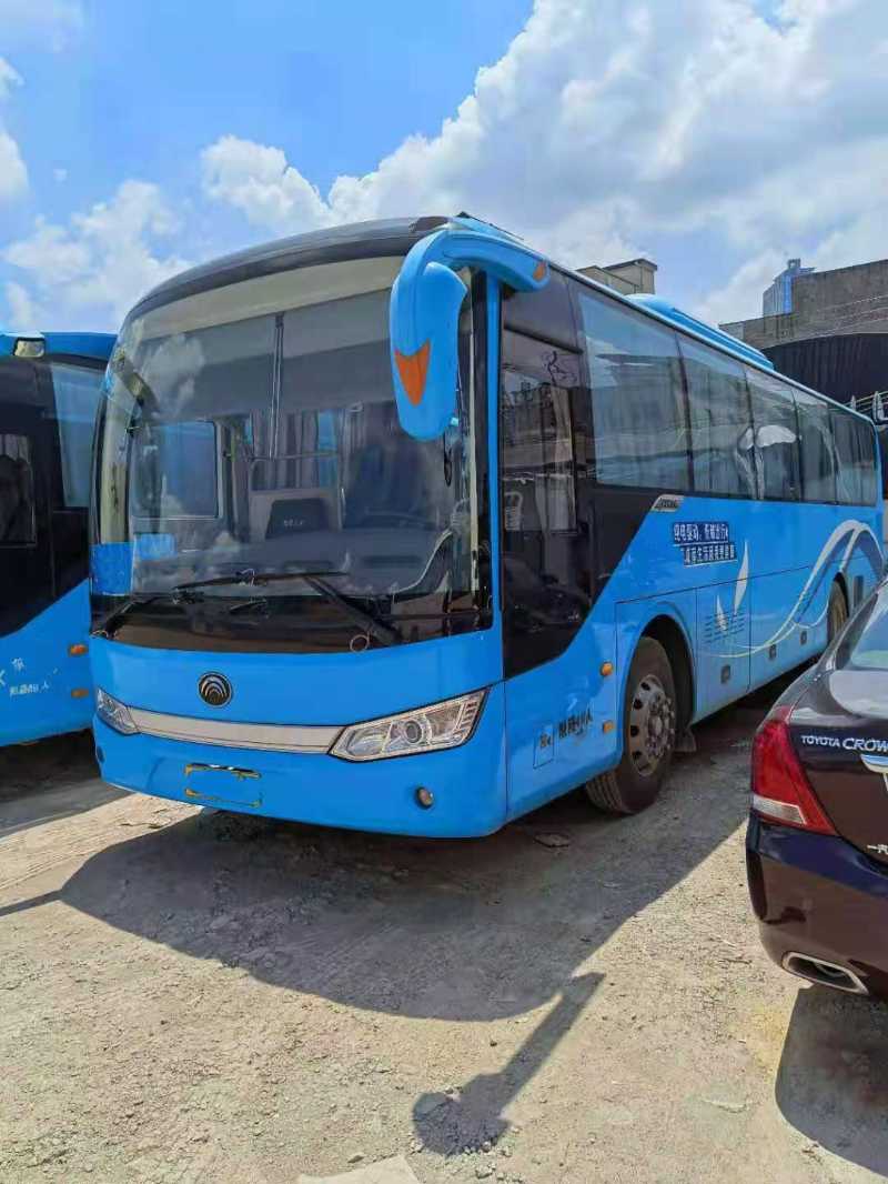 2015年11月 47和49座非营运有中门宁德时代电池宇通新能源电车 