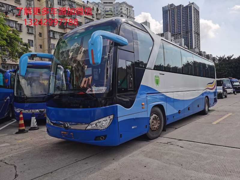 2017年6月 53座气囊中门暖气公里数极少宇通6122型客车