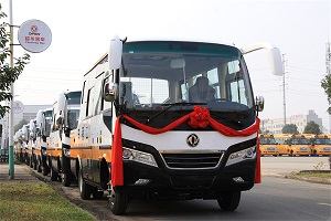 助力草原铁路振兴发展 东风超龙工程车批量交付呼局