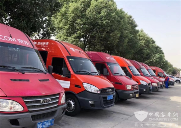 有TA事半功倍！依维柯欧系大VAN全能之王直击物流用户需求