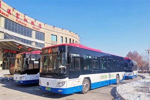 “辉”凡保障 屡担重任 福田欧辉客车现身本溪两会