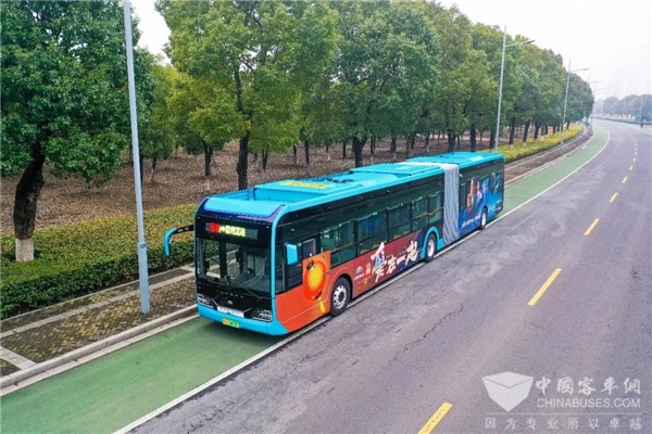 “年味儿”拉满！宇通与常州公交联合打造新春主题公交