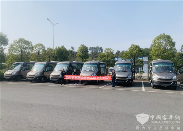 口碑在线 交付超百台 南京依维柯喜迎虎年“开门红”!