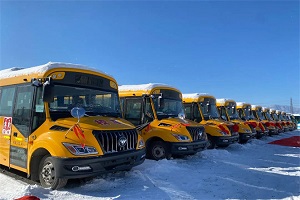 品质关怀再出发 批量福田欧辉BJ6766专用校车交付向日葵校车