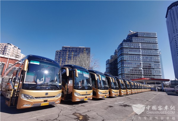 创行业之最！护航两会25载 金旅客车铸就金字招牌
