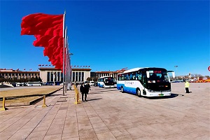 连续护航全国两会18载！这款客车为何成为服务保障唯一新能源客车品牌？