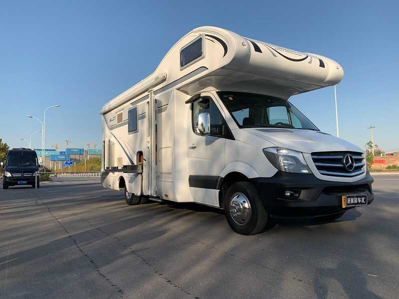 原装进口奔驰524房车