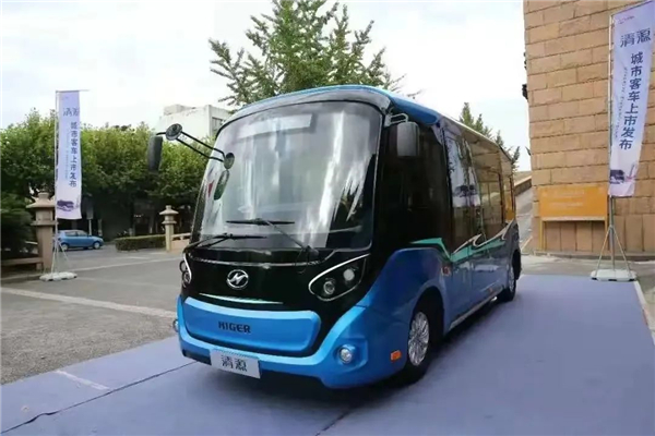 苏州金龙全系低地板低入口公交助力“适老化”交通出行