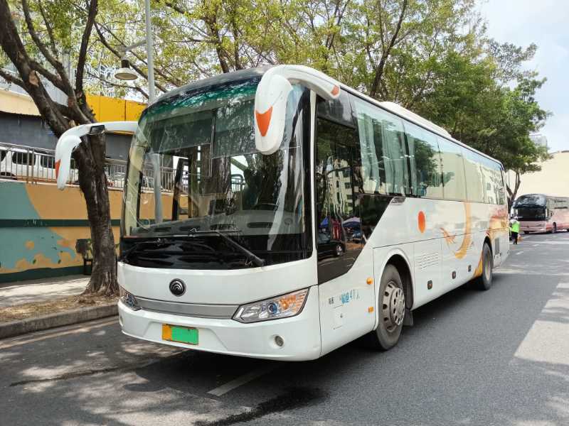 2015年4月 深圳现车47座非营运宁德时代宇通新能源大巴 