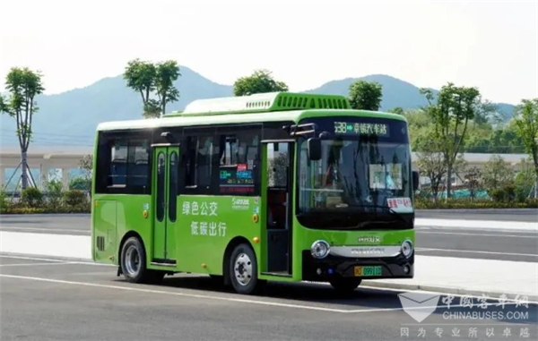 高铁接驳机动灵活 安凯G6纯电动巴士上线嵊州
