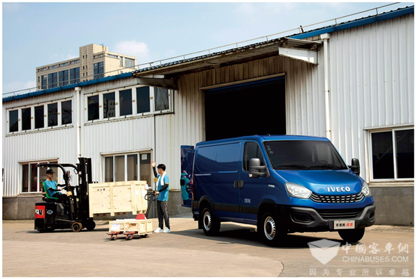 蓝牌真大VAN！张先生与依维柯欧胜欧胜的“战友情”