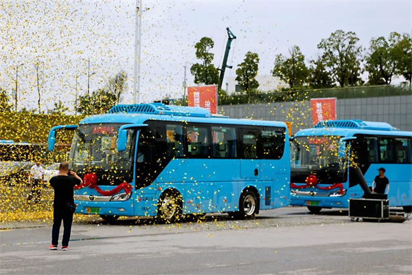 景乐城际开通新班线，欧辉助力瓷都跑出品质出行“加速度”!