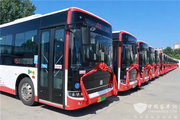 迎新！97台中车电动C10驶入烟台，再度领跑港城