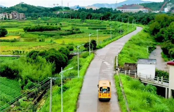在连州，宇通校车守护5600多个孩子的上学路