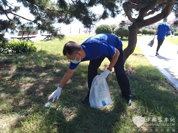 青岛真情巴士 青年志愿者 服务活动