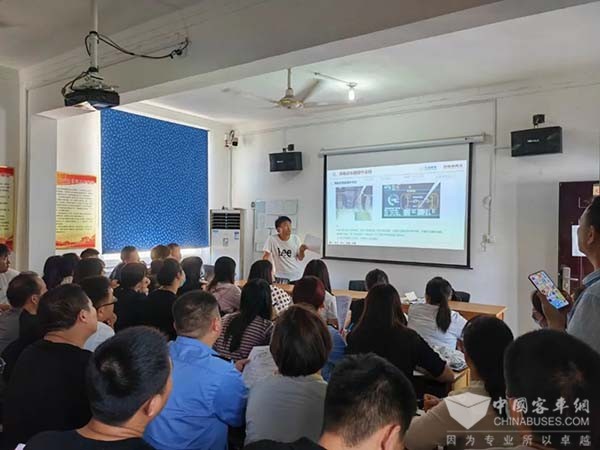 奇瑞万达客车 南阳市方城县 新能源公交