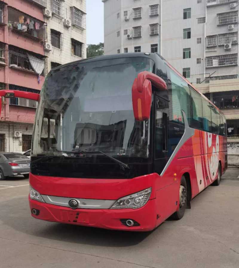 2019年1月 50座国五有中门四轮碟刹配置超高宇通6120型客车