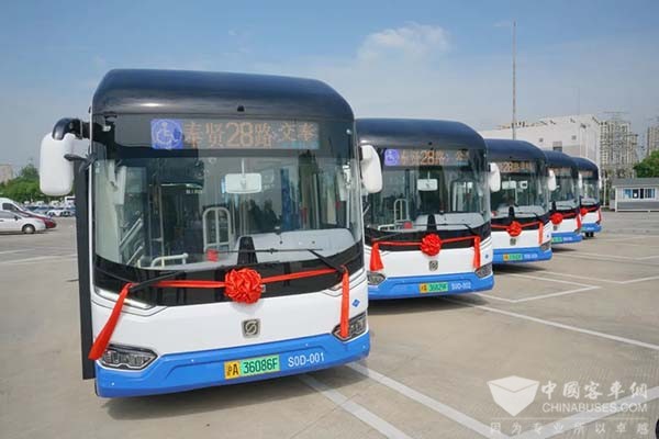 申沃客车 氢燃料公交车 低地板公交车