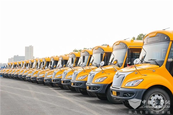 拿下五项第一！宇通校车荣获行业“最认可的校车品牌”