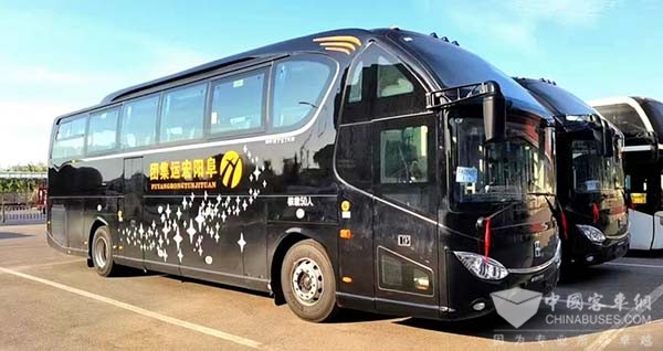 亚星客车 金刚系列 高端旅游车