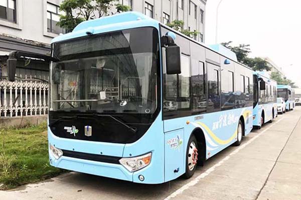 批量交付67台 吉利星际纯电动城市客车分别交付宁波三大公交