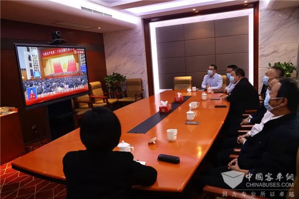 久事公交：积极作为开拓进取 将二十大精神同工作结合起来