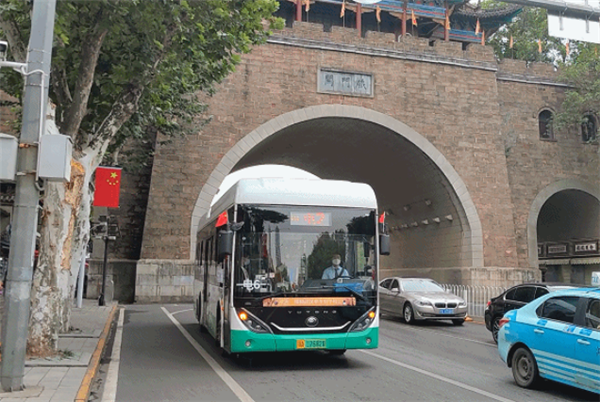 宇通客车：为什么说武汉人有电车情怀？