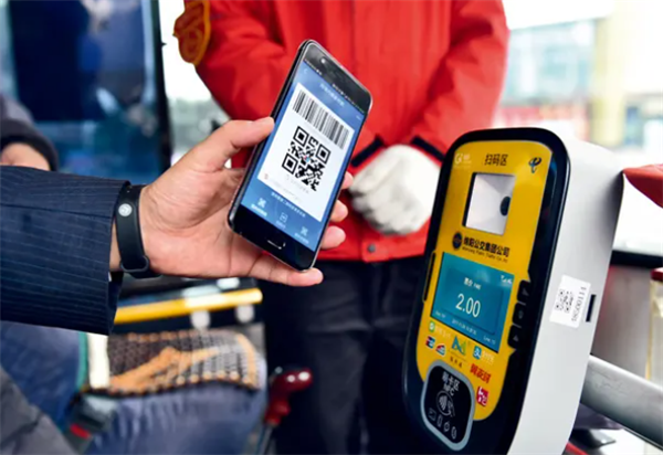 武汉公交：支付多样化，乘车更方便