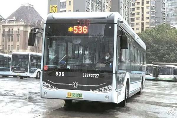 武汉公交集团1800台新能源公交车陆续投入运营