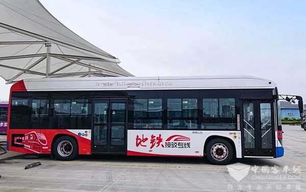 吉利星际客车 纯电动城市客车 C10E