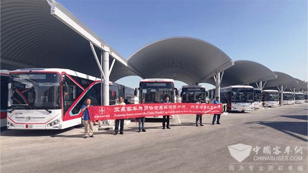 亚星客车 纯电动 低地板铰接车 金刚系列