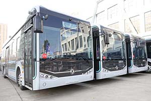 保障电动公交车用电需求 武汉公交力推 “错峰充电”降本增效