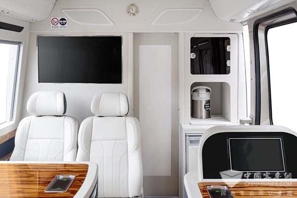 宇通T7 星辰版 高端公商务客车