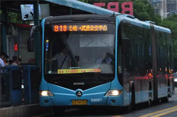 常州市公交集团：落实民生工程 开通5条社区巴士线路