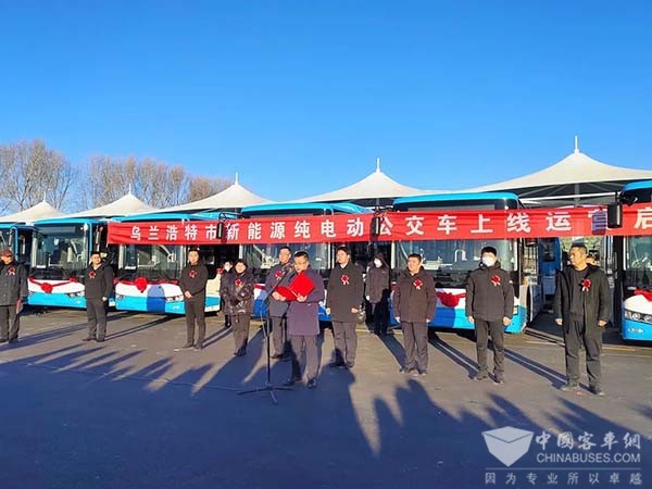 乌兰浩特市公交 新能源公交车 智能一体化终端