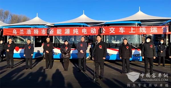 乌兰浩特市公交 新能源公交车 智能一体化终端