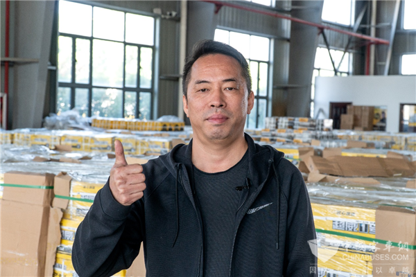 十二年创业路 电动车电池行业老板缘何青睐依维柯?