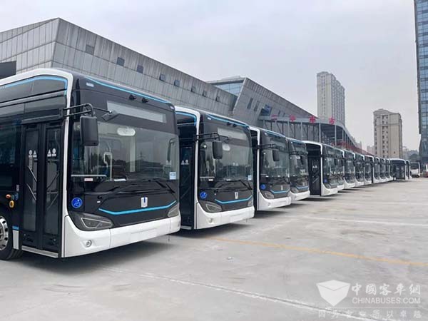 吉利星际客车 纯电动客车 C10E 九江公交