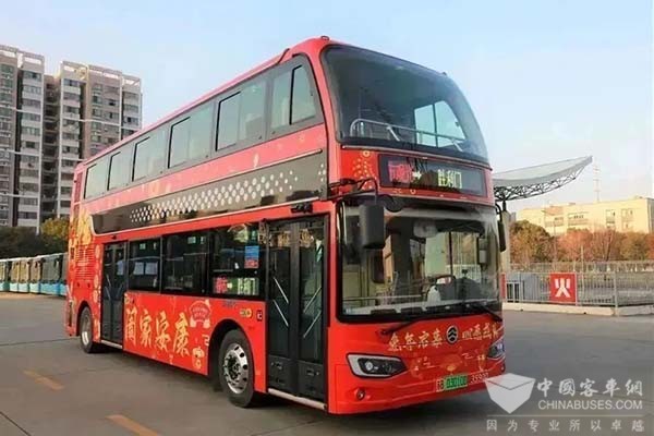 无锡公交 营运车辆 新春拜年车