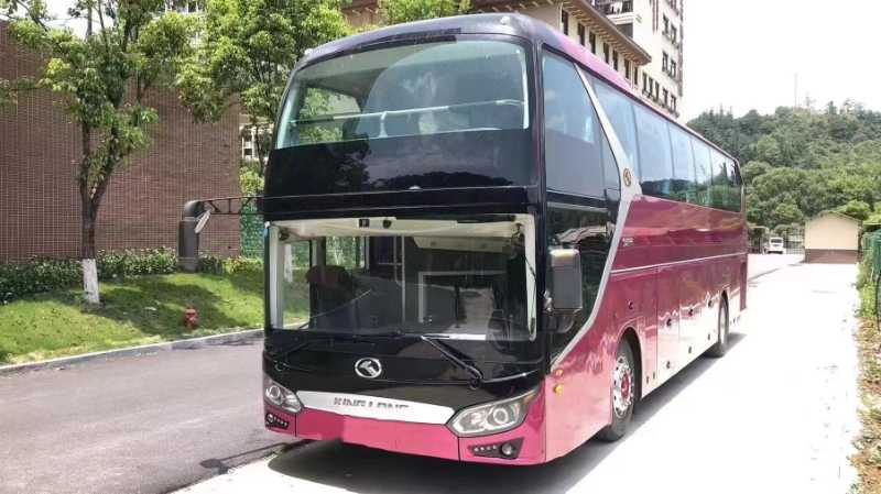 2016年2月 同款2台55座国四一层半双门大金龙6125气囊车