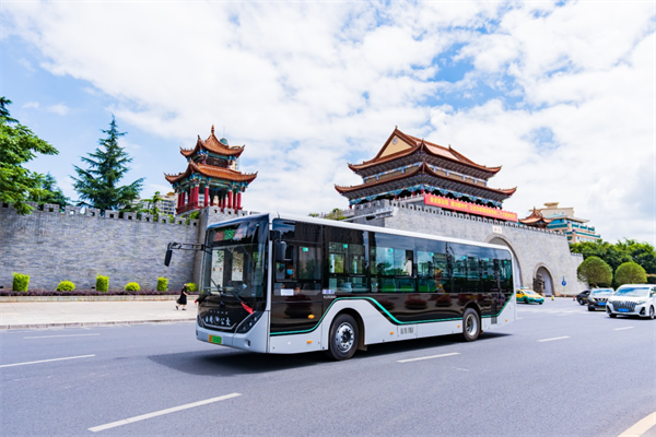 提升出行幸福指数！324辆宇通新能源公交曲靖开跑