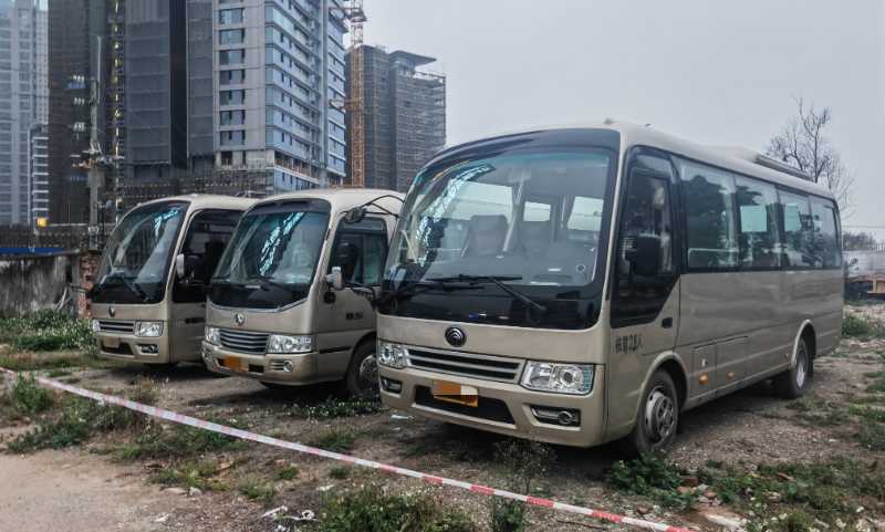 2021年1月 粤A牌28座非营运六档宇通6729型客车