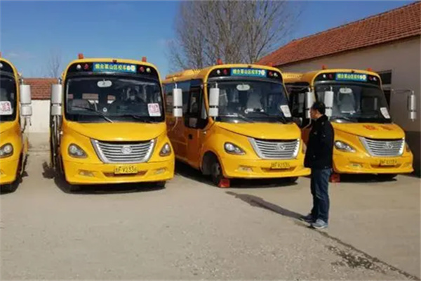 10条助学定制专线！烟台公交助力开学季