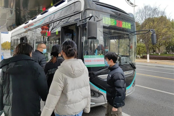 苏州金龙助力定制出行”打公交“，车辆提档再升级