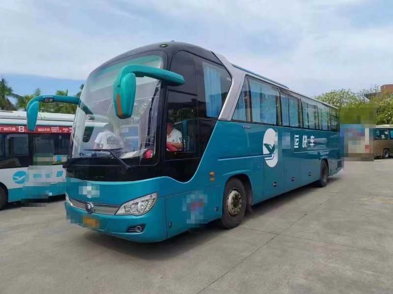 2017年9月 同款三台48座国五精品宇通6122气囊车