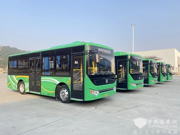 吉利星际客车 纯电动 城市客车 C8E 仪陇