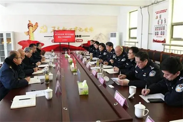 济宁公交车“一键报警”启动，推进全市公交领域“零发案”创建工作