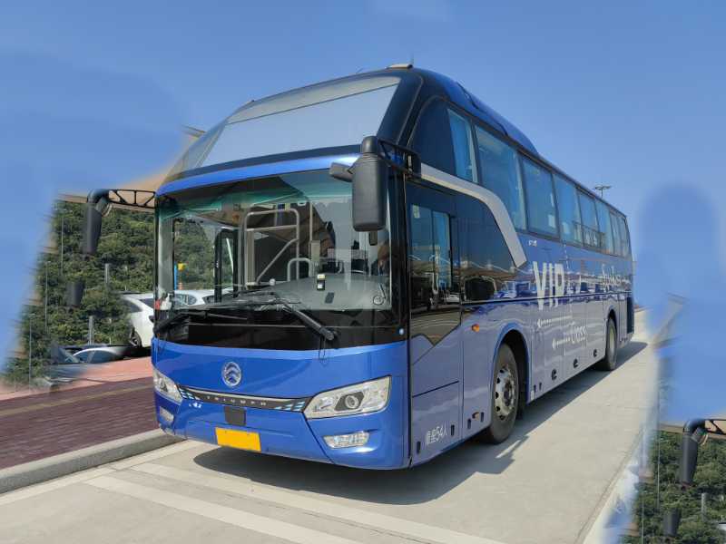 2021年11月 国六54座非营运有中门金旅6122气囊车