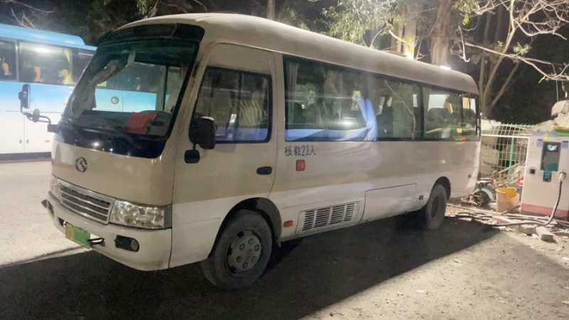 2015年10月23座非营运宁德时代金龙6706电车